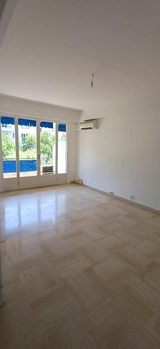 Photo 6 — Appartement 2 pi&egrave;ces de 54<sup>m&sup2;</sup> &agrave; Nice