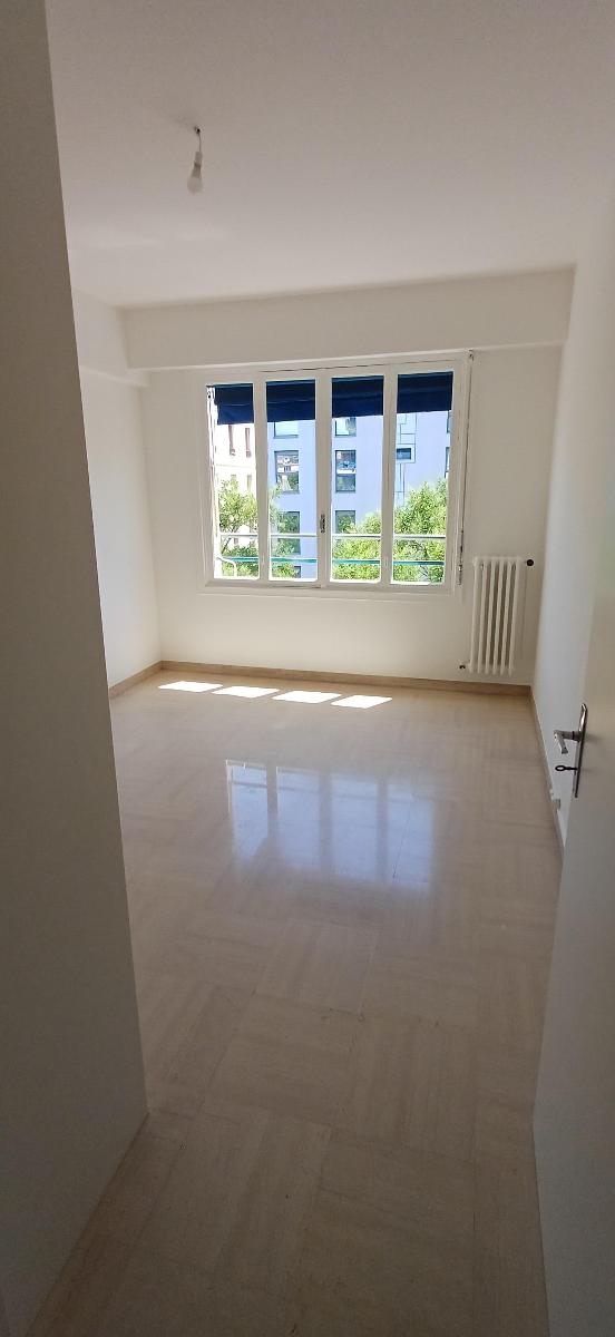 Photo 11 — Appartement 2 pi&egrave;ces de 54<sup>m&sup2;</sup> &agrave; Nice