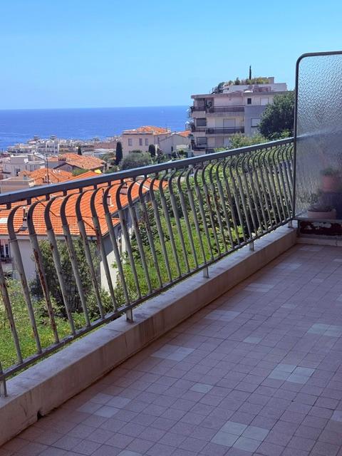 Photo 4 — Appartement 4 pi&egrave;ces de 90<sup>m&sup2;</sup> &agrave; Nice