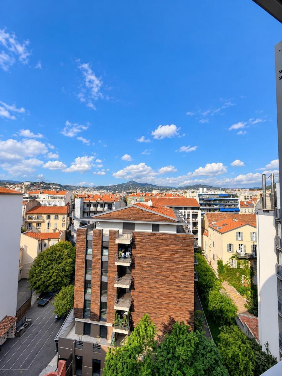 Photo 2 — Appartement 3 pi&egrave;ces de 87<sup>m&sup2;</sup> &agrave; Nice