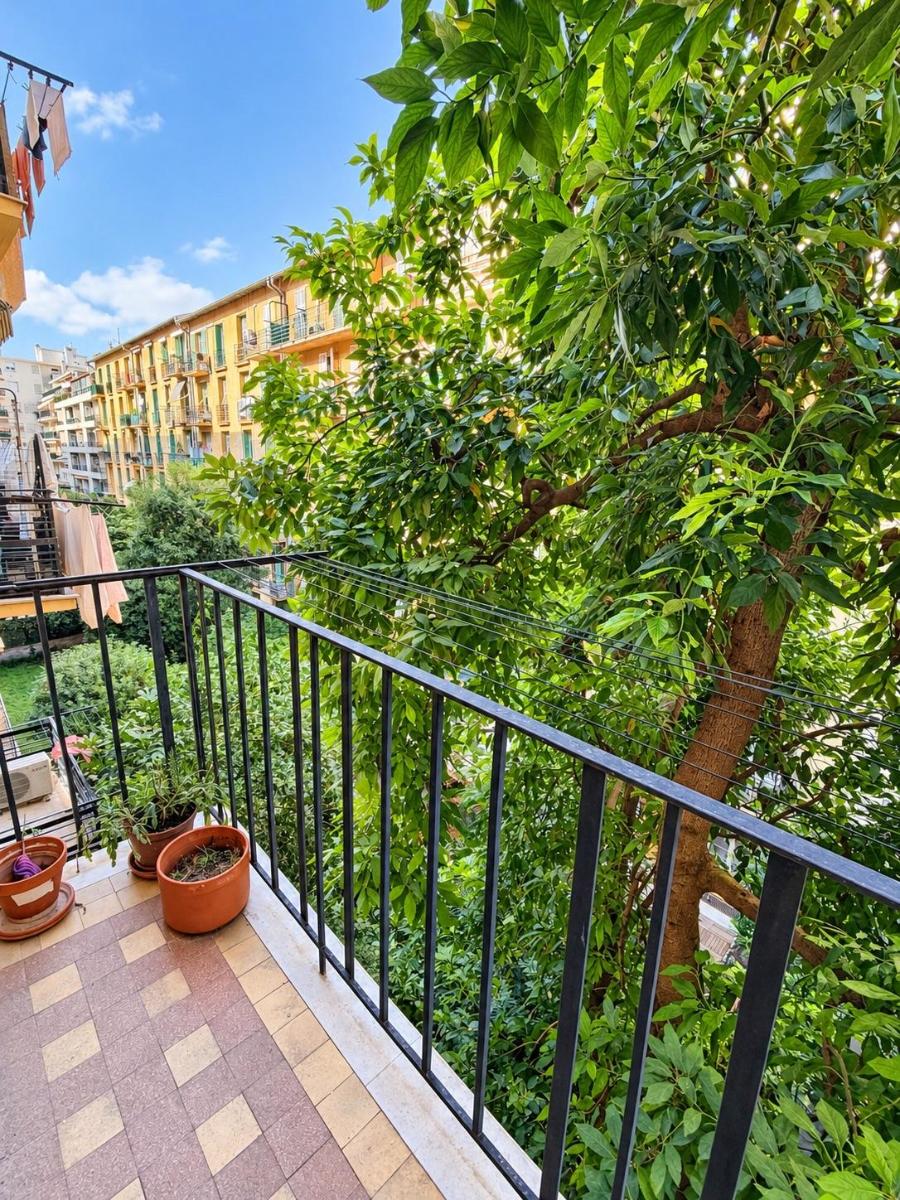 Photo 3 — Appartement 4 pi&egrave;ces de 100<sup>m&sup2;</sup> &agrave; Nice