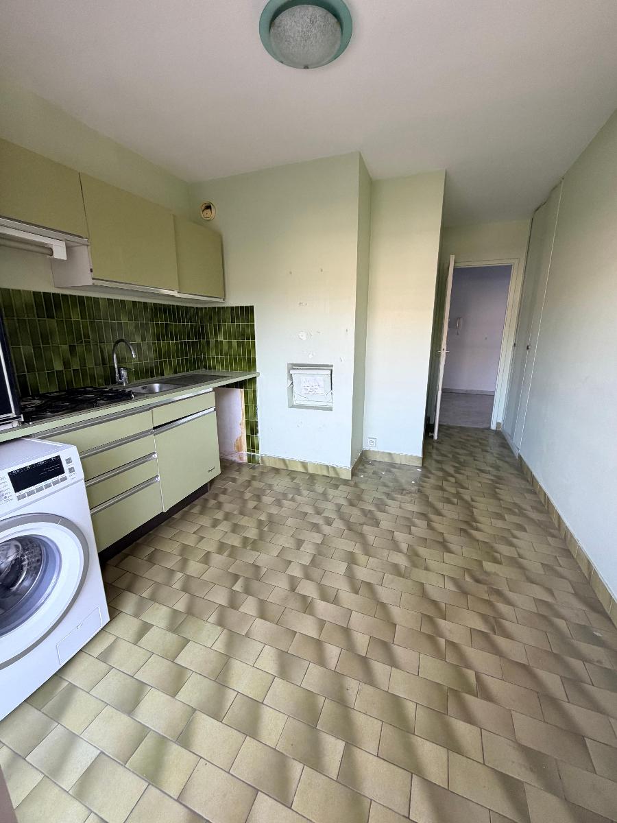 Photo 17 — Appartement 3 pi&egrave;ces de 71<sup>m&sup2;</sup> &agrave; St laurent du var
