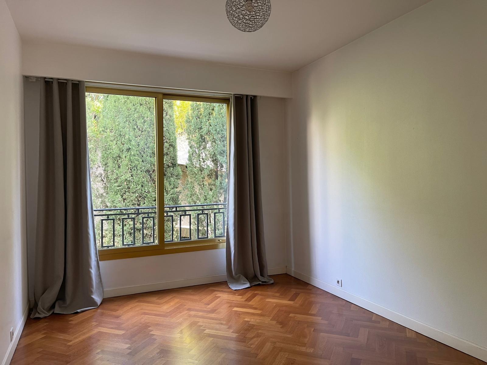 Photo 8 — Appartement 2 pi&egrave;ces de 61<sup>m&sup2;</sup> &agrave; Nice