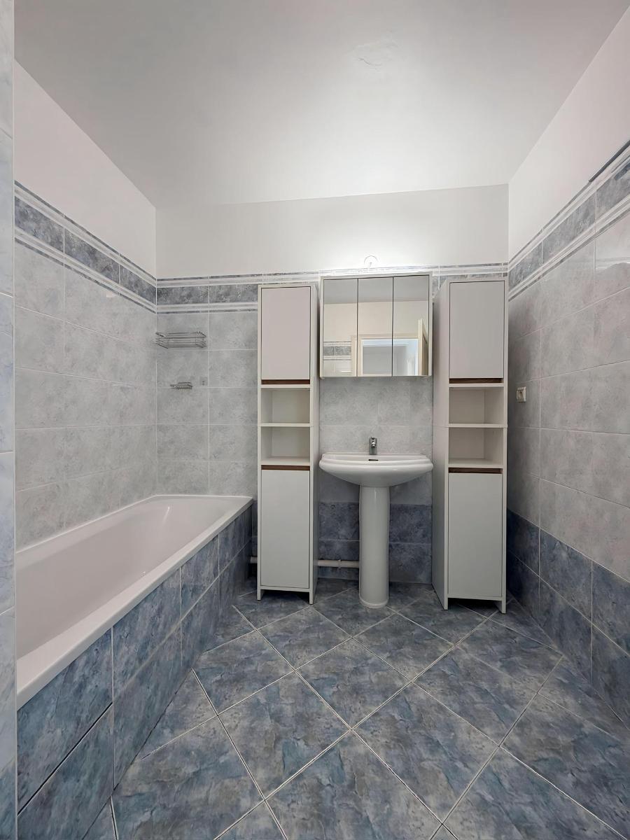 Photo 5 — Appartement 3 pi&egrave;ces de 80<sup>m&sup2;</sup> &agrave; St laurent du var