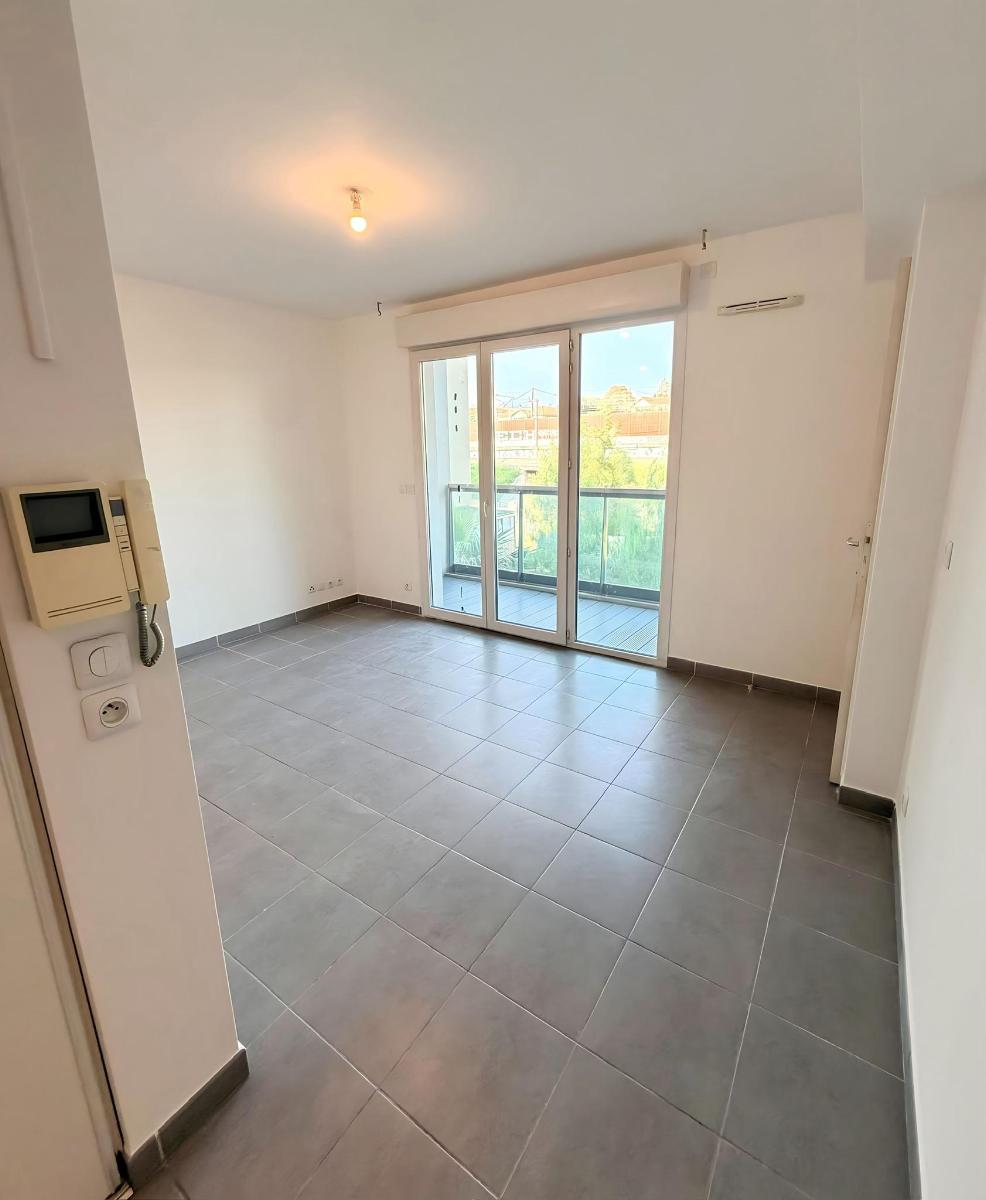 Appartement récent en Vente à Cros-de-cagnes---cagnes-sur-mer / 2 pièces 36m2