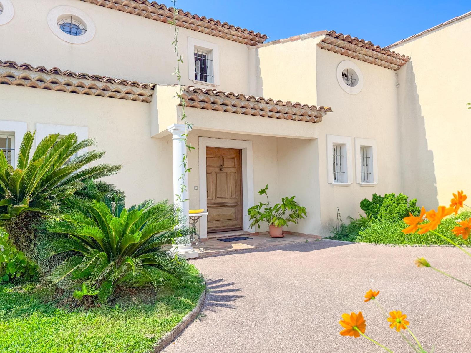 Photo 3 — Maison 6 pi&egrave;ces de 200<sup>m&sup2;</sup> &agrave; Antibes - juan les pins